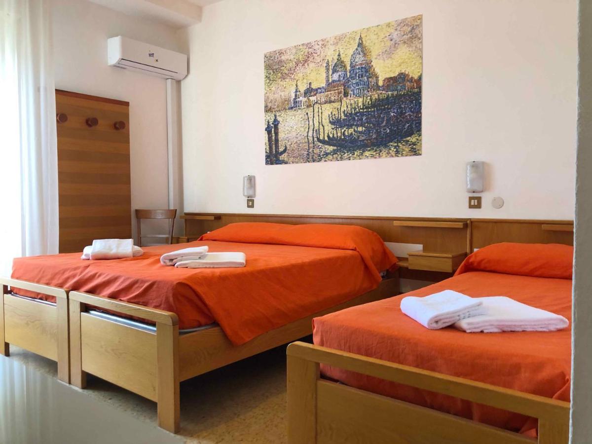 Hotel Adriatico Bibione Exterior photo