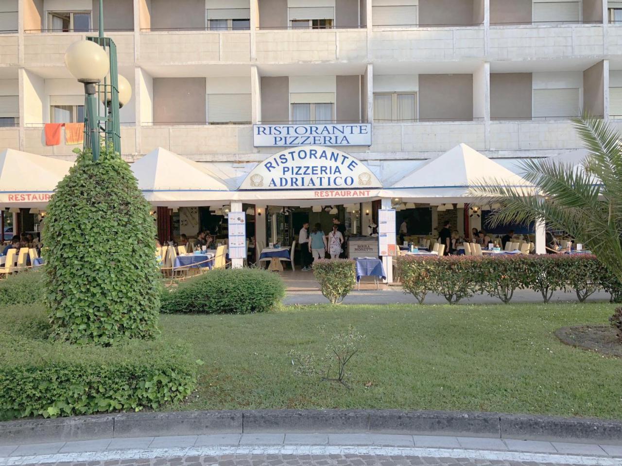 Hotel Adriatico Bibione Exterior photo